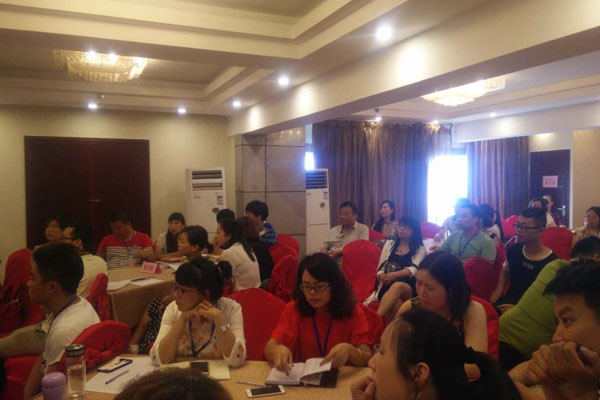 蒙太奇硅藻泥全國(guó)經(jīng)銷(xiāo)商培訓(xùn)